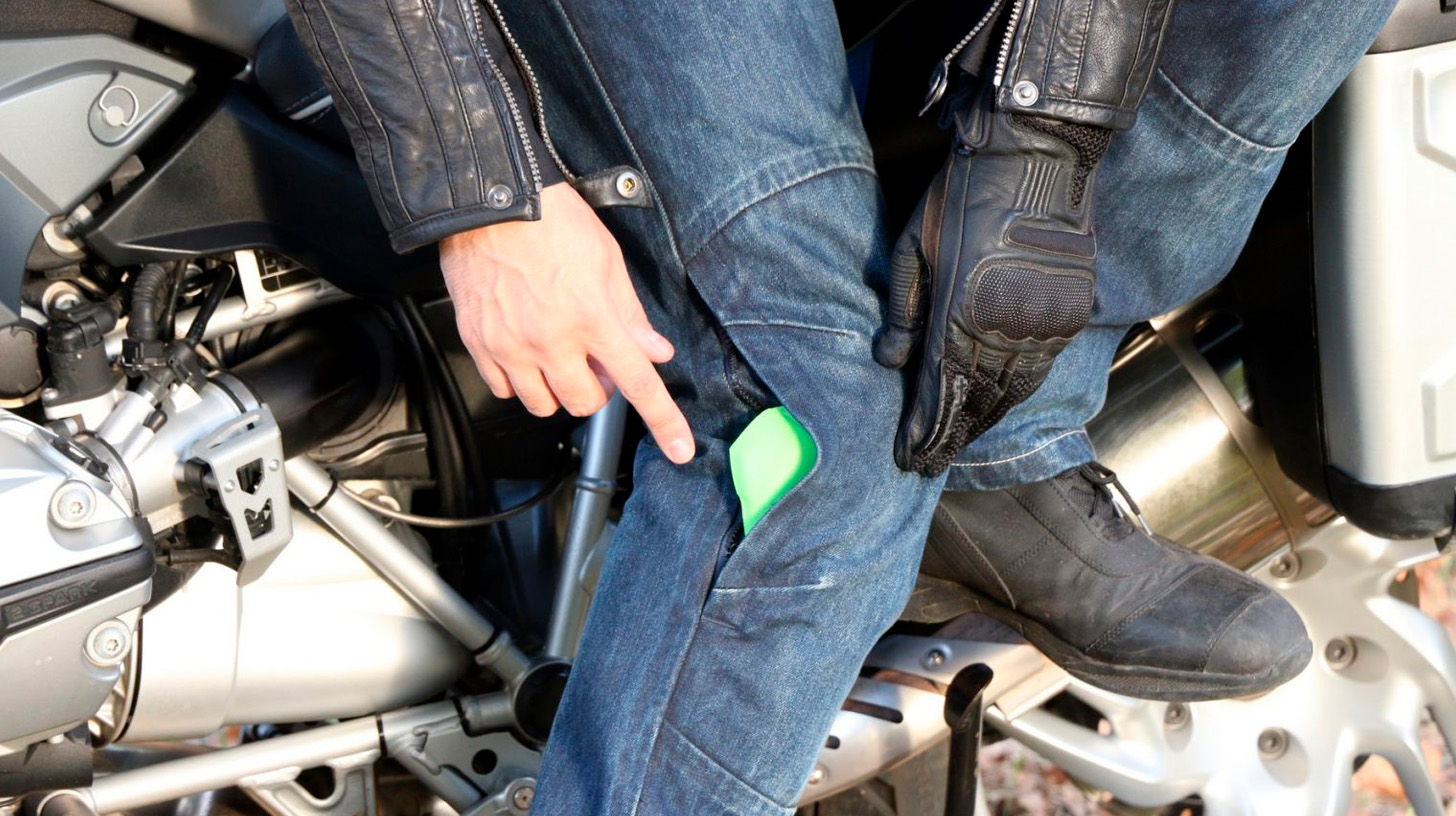 Más estilo que protección: el problema de los pantalones de moto para mujer  detectado por MotoCAP