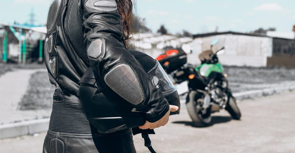 Los pantalones de calle NO son para moto – Seguridad en moto